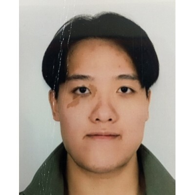 施泓誠
